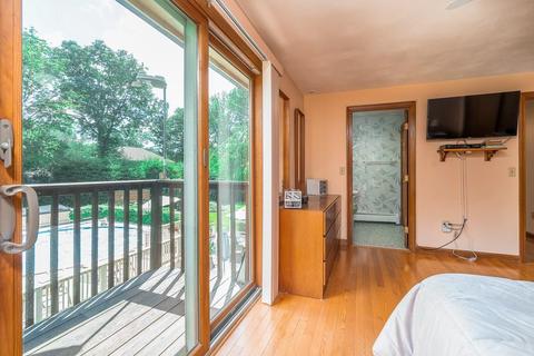 17 Fox Run, Cranston, RI 02921 photo 15