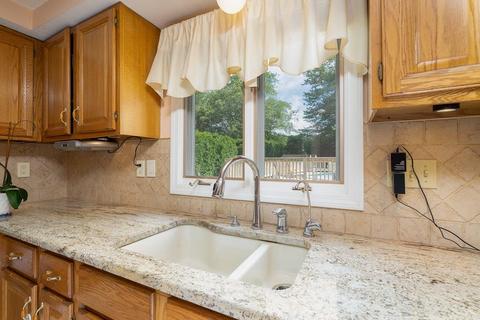 17 Fox Run, Cranston, RI 02921 photo 10