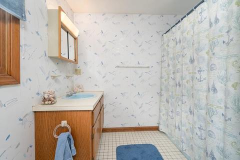 17 Fox Run, Cranston, RI 02921 photo 20