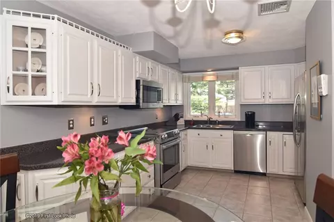 4042 Post Rd #6, Warwick, RI 02886 photo 8
