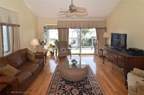 4042 Post Rd #6, Warwick, RI 02886 photo 2