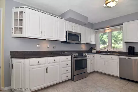 4042 Post Rd #6, Warwick, RI 02886 photo 9
