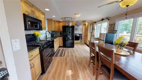 108 Shore Dr, Exeter, RI 02822 photo 3