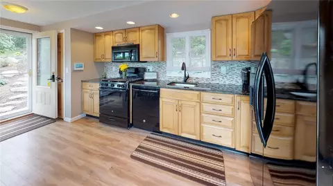 108 Shore Dr, Exeter, RI 02822 photo 4