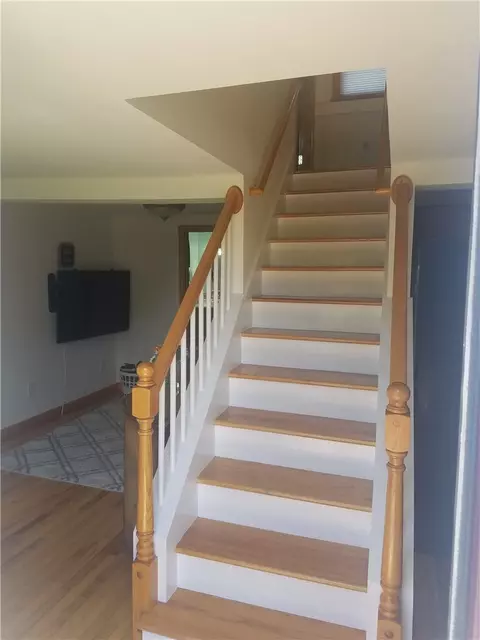 85 Silver Spring Ave, Riverside, RI 02915 photo 11