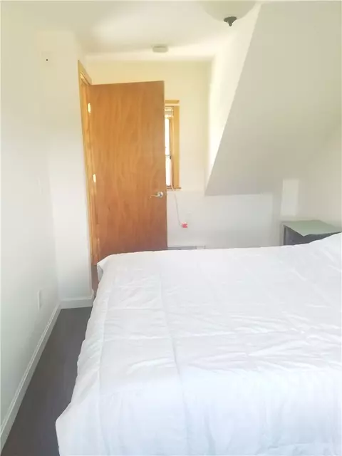 85 Silver Spring Ave, Riverside, RI 02915 photo 14