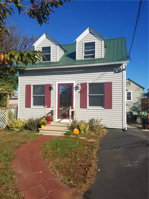 85 Silver Spring Ave, Riverside, RI 02915 photo 1