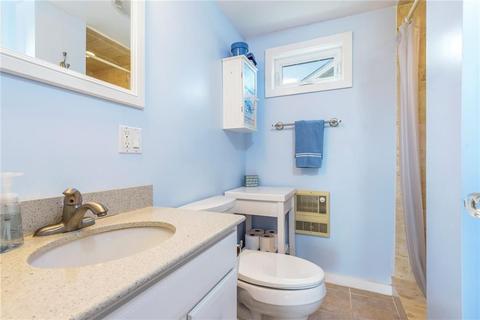 34 Champlin Ave, Narragansett, RI 02882 photo 18