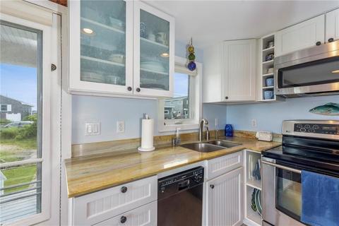34 Champlin Ave, Narragansett, RI 02882 photo 15
