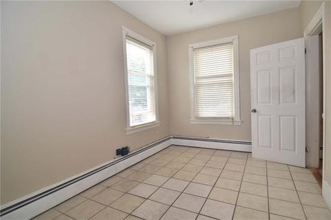 27 Olo St, Woonsocket, RI 02895 photo 9