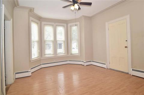 27 Olo St, Woonsocket, RI 02895 photo 2