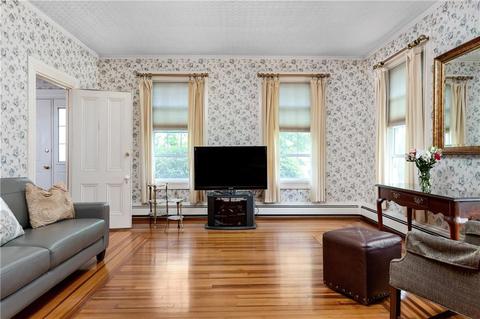 94 Summer St, Woonsocket, RI 02895 photo 7
