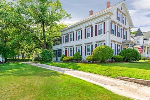 94 Summer St, Woonsocket, RI 02895 photo 4