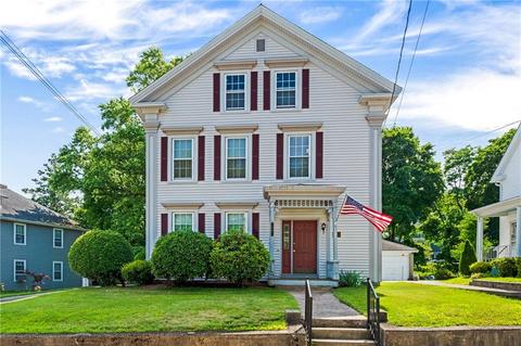 94 Summer St, Woonsocket, RI 02895 photo 3