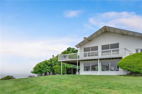 11 Bluff Ave, Westerly, RI 02891 photo 1