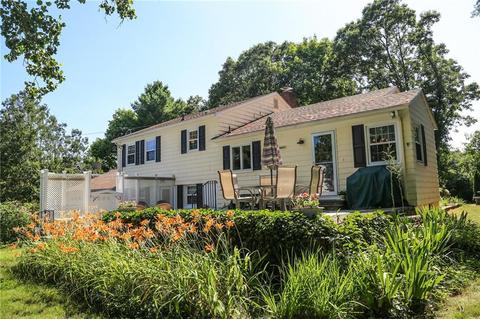 4 Cedar Crest Dr, Westerly, RI 02891 photo 2
