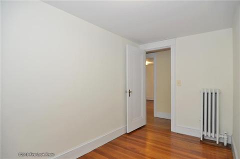27 Mayfair Rd, Warwick, RI 02888 photo 10