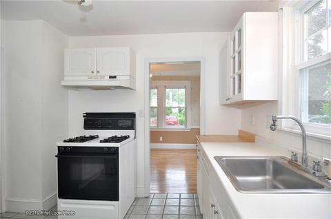 27 Mayfair Rd, Warwick, RI 02888 photo 8