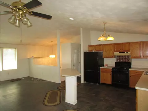45 Redwood St, Woonsocket, RI 02895 photo 11