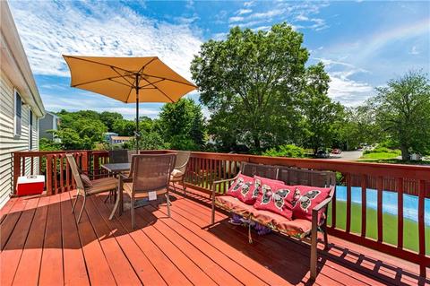 33 Baxter St, Woonsocket, RI 02895 photo 4