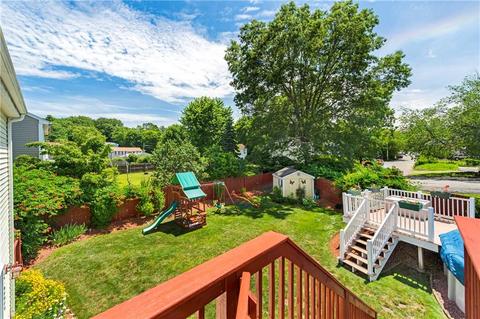 33 Baxter St, Woonsocket, RI 02895 photo 5