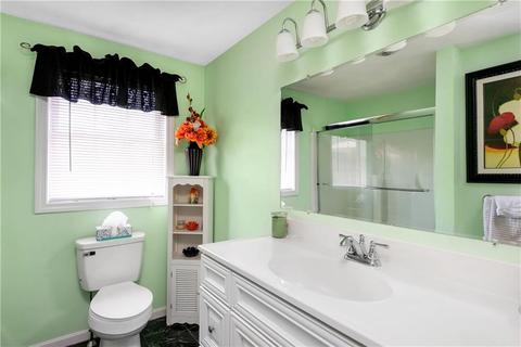 33 Baxter St, Woonsocket, RI 02895 photo 20