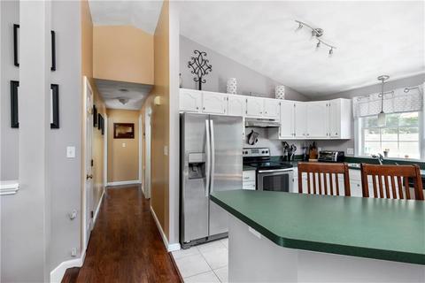 33 Baxter St, Woonsocket, RI 02895 photo 11