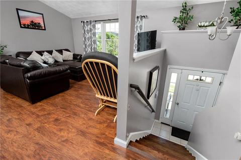 33 Baxter St, Woonsocket, RI 02895 photo 15