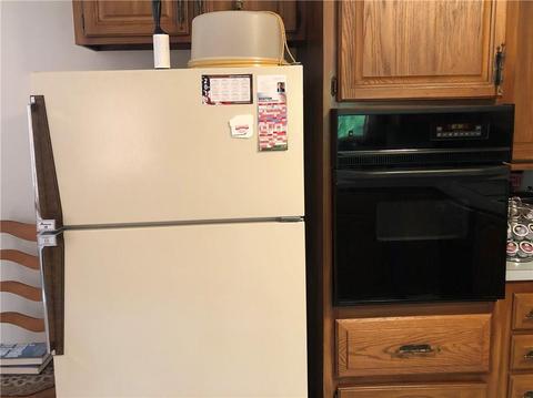 2 Gilbert St, Warwick, RI 02886 photo 8