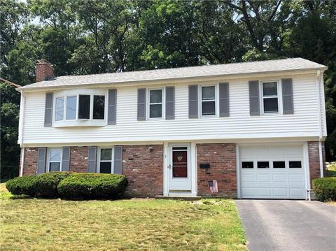 2 Gilbert St, Warwick, RI 02886 photo 1