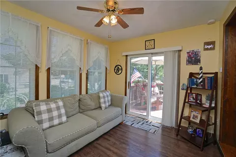 34 Ocean Ave, Warwick, RI 02889 photo 11