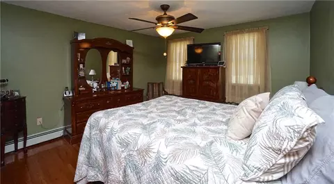34 Ocean Ave, Warwick, RI 02889 photo 13