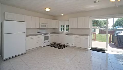 34 Ocean Ave, Warwick, RI 02889 photo 27
