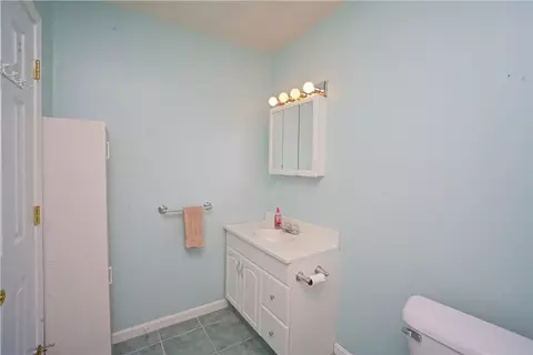 34 Ocean Ave, Warwick, RI 02889 photo 32
