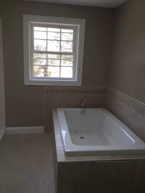1069 Reynolds Rd, Glocester, RI 02814 photo 13