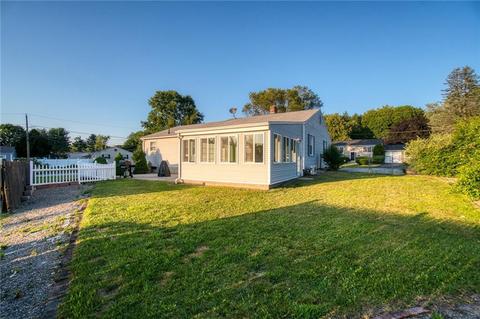 135 Walnut Hill Rd, Woonsocket, RI 02895 photo 9