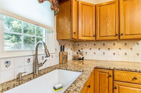 42 Stubtoe Dr, Warwick, RI 02886 photo 6