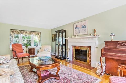 42 Stubtoe Dr, Warwick, RI 02886 photo 10