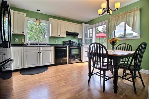 7 Miner St, Westerly, RI 02891 photo 4