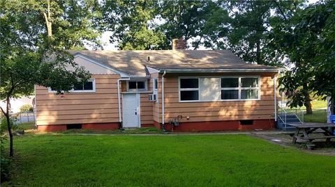 1418 Mendon Rd, Woonsocket, RI 02895 photo 22