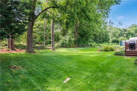 327 Thibeault Ave, Woonsocket, RI 02895 photo 4