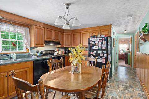327 Thibeault Ave, Woonsocket, RI 02895 photo 8