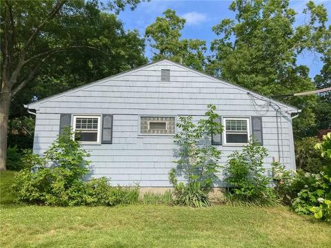 23 Pine Crest Dr, Woonsocket, RI 02895 photo 5