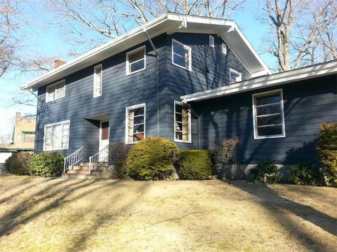 887 Ray St, Fall River, MA 02720 photo 1