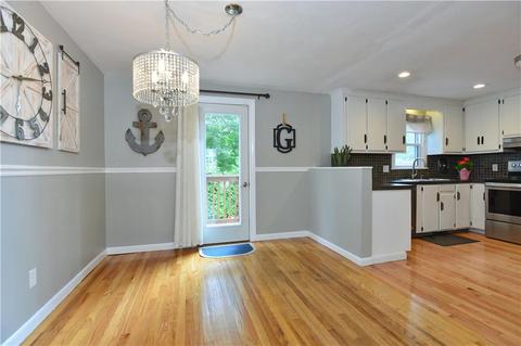 42 Tomahawk Ct, Warwick, RI 02886 photo 10