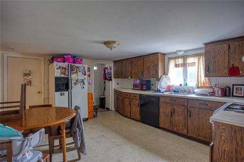 195 Cato St, Woonsocket, RI 02895 photo 24