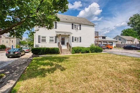 195 Cato St, Woonsocket, RI 02895 photo 2