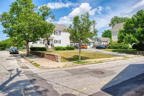 195 Cato St, Woonsocket, RI 02895 photo 6