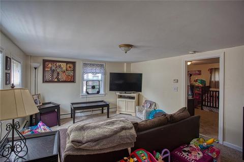 195 Cato St, Woonsocket, RI 02895 photo 32