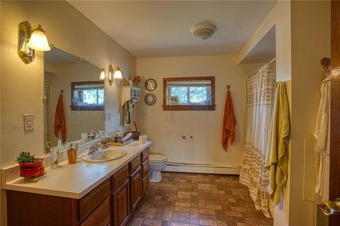 195 Cato St, Woonsocket, RI 02895 photo 37